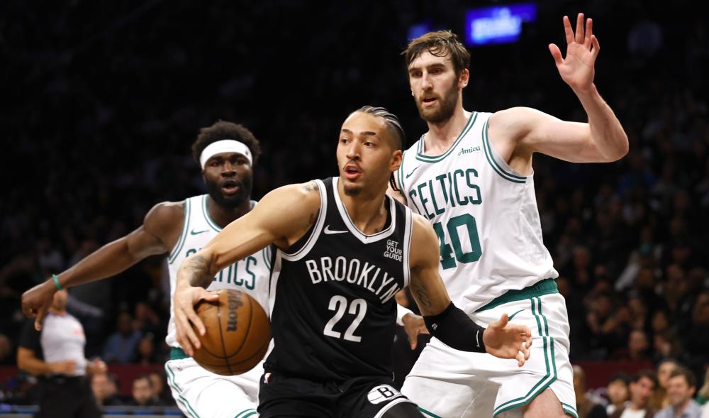 在逆境中迸 在逆境中迸