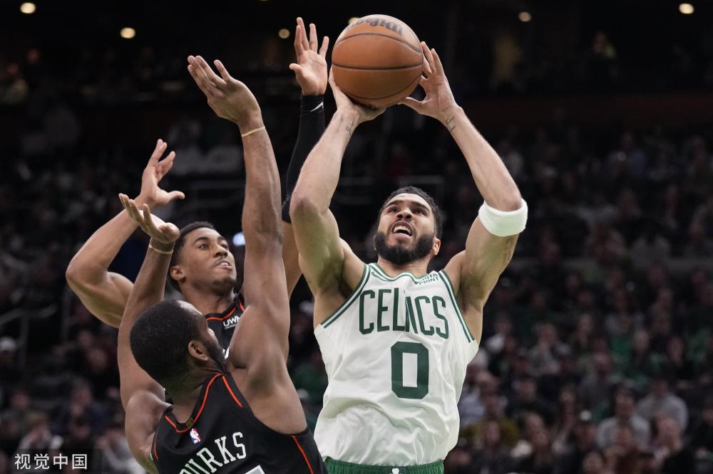 武汉女足拼出冠军！门将4根肋骨骨折，踢完半场封出对手单刀