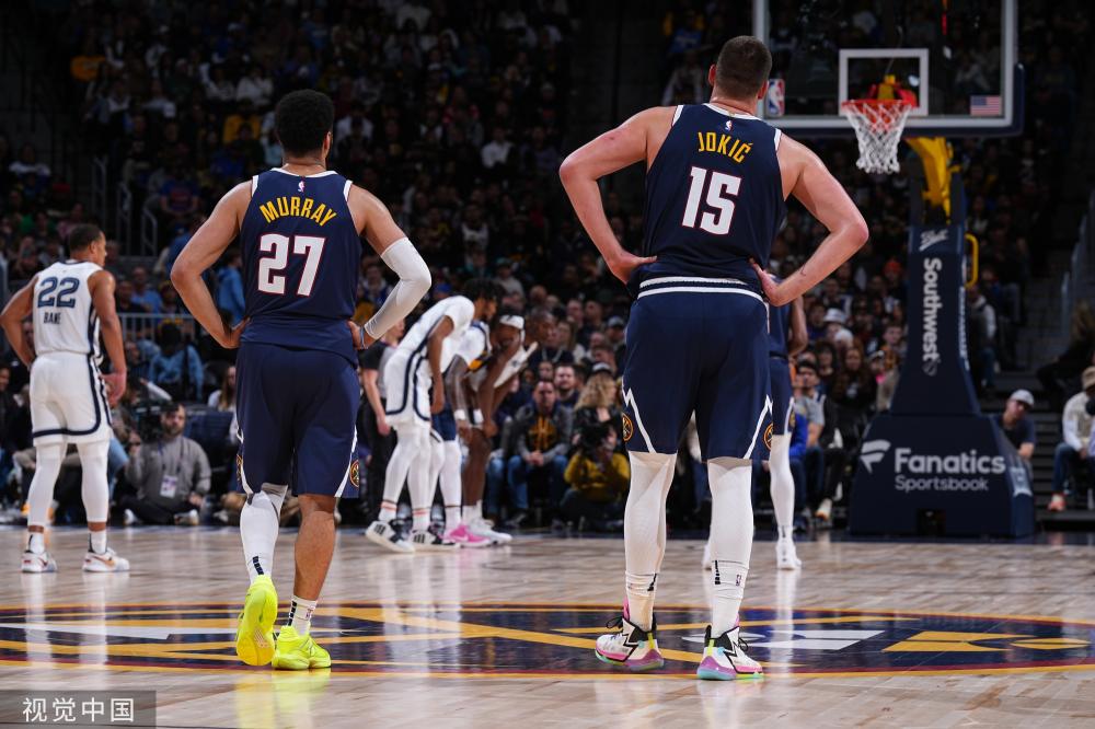 他不仅是对 他不仅是对