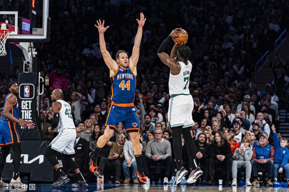 方面仍存在 方面仍存在